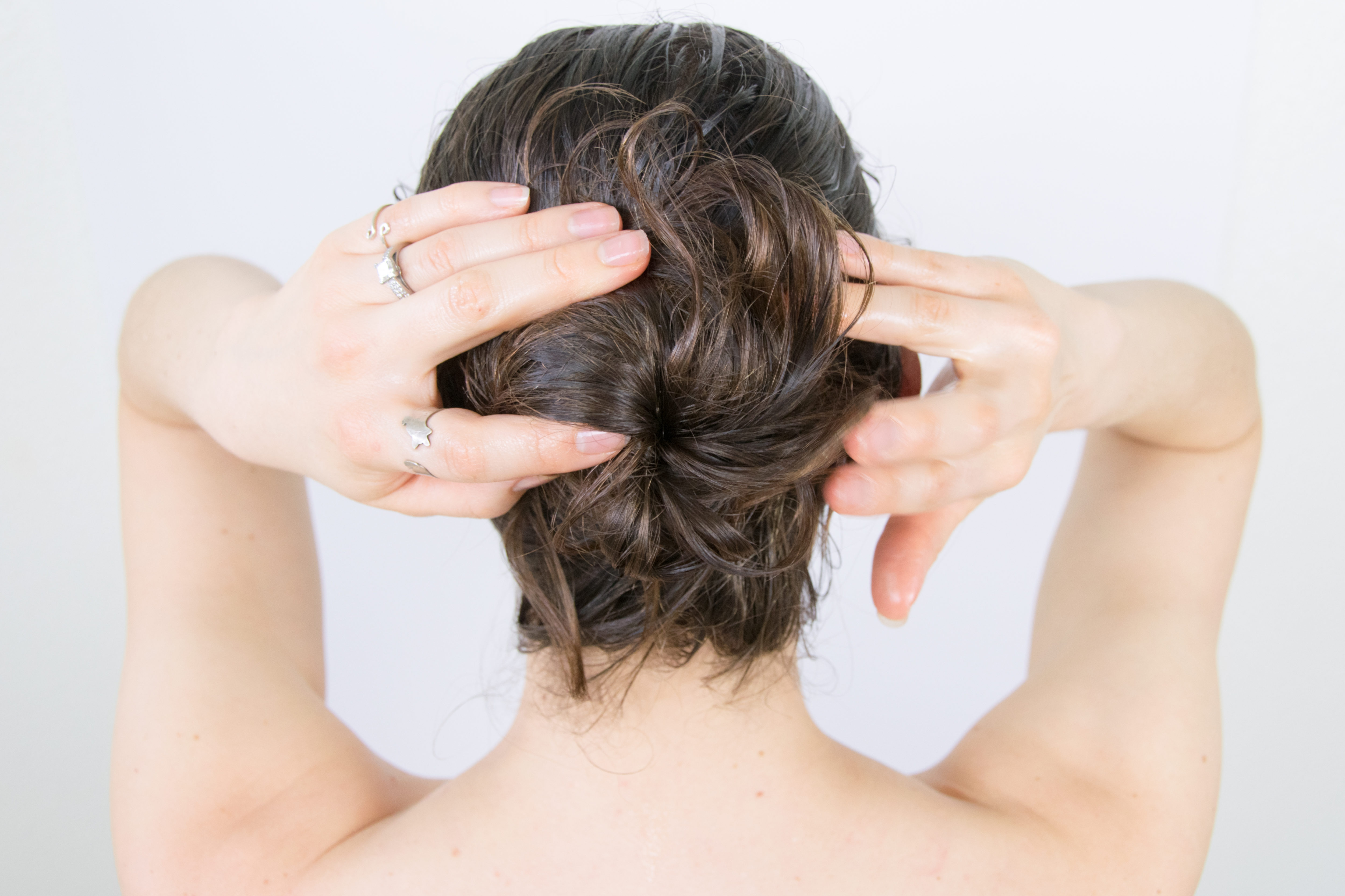 Use Coconut Oil for a Super-Conditioning Hair Mask » From the Infinite Embers blog